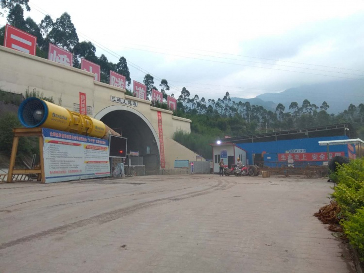 重慶至黔江高(gāo)鐵(tiě)路(lù)基沉降觀測